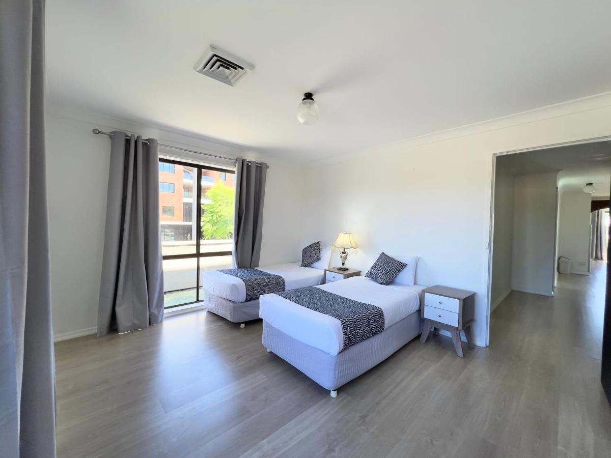 Albury Garden Court Motel Buitenkant foto
