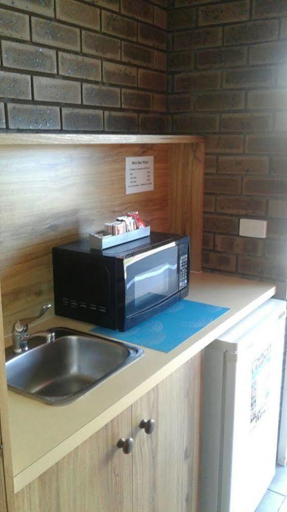 Albury Garden Court Motel Buitenkant foto